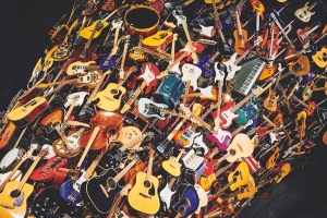 Guitars in the Museum of Pop